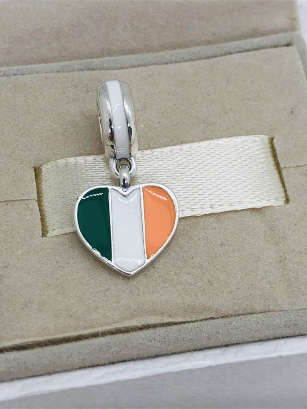✨🔥Pandora Ireland Flag Charm - Picture 2 of 6